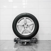 PlatinumCars Kompletta vinterhjul MERCEDES-BENZ GLK - Nokian Hakkapeliitta 7 SUV 235/60R17 + AFL 255 8x17 5x112 ET45 CB66.5