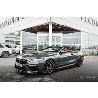 BMW BMW M8 Competition Cab 625hk / Sv.såld / AKRAPOVIC / CARBON